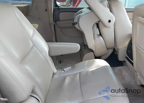 2011 Chevrolet Suburban 1500 Ltz from USA, damaged, VIN 1GNSCKE02BR208200